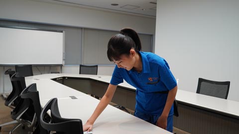 テーブルの清掃