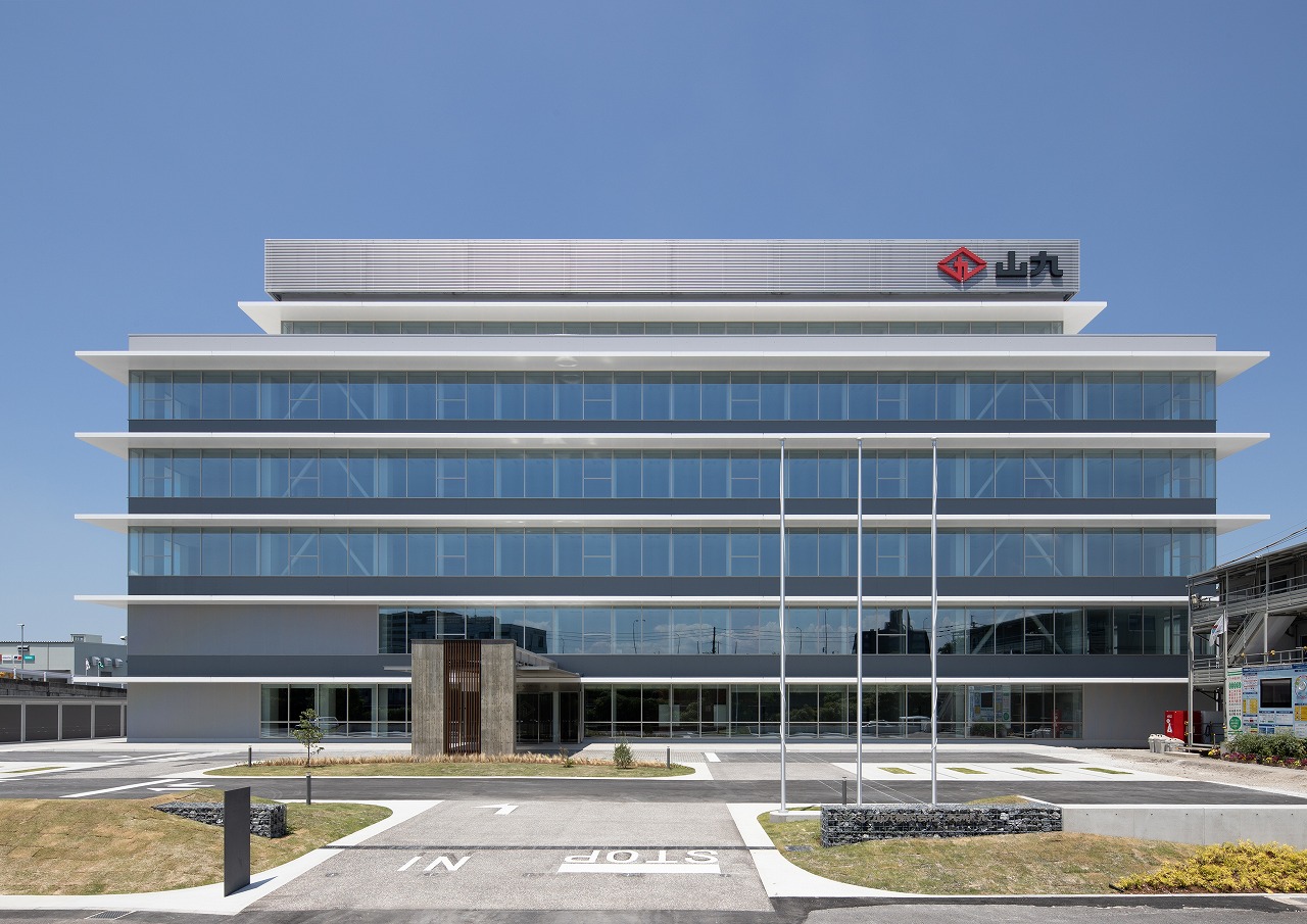 <ruby>北九州営業所<rt>きたきゅうしゅうえいぎょうしょ</rt></ruby>